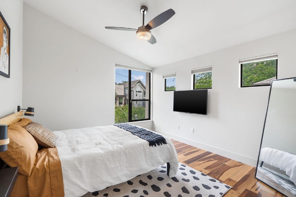 1102 W Monroe St - Photo 27