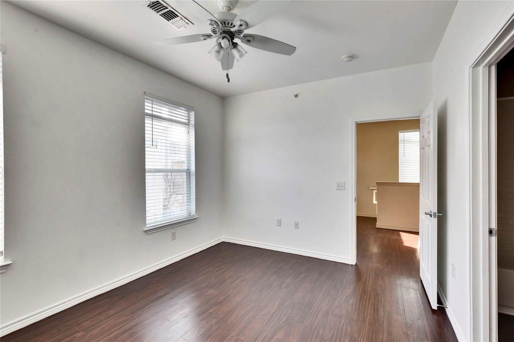 2606 Wilson St - Photo 8