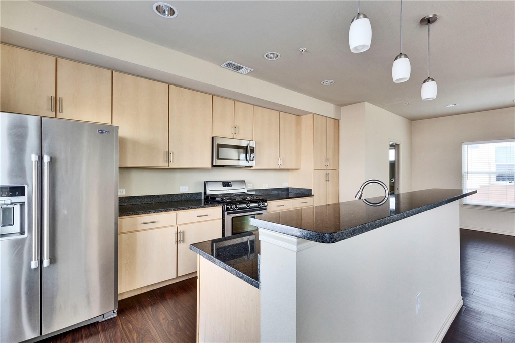 2606 Wilson St - Photo 1