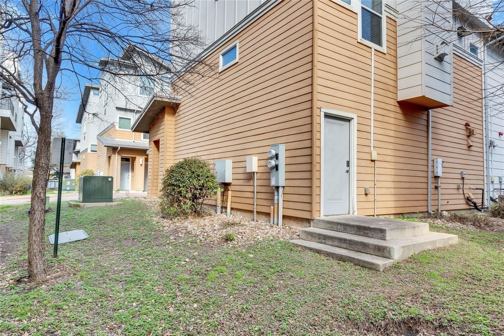 2606 Wilson St - Photo 18