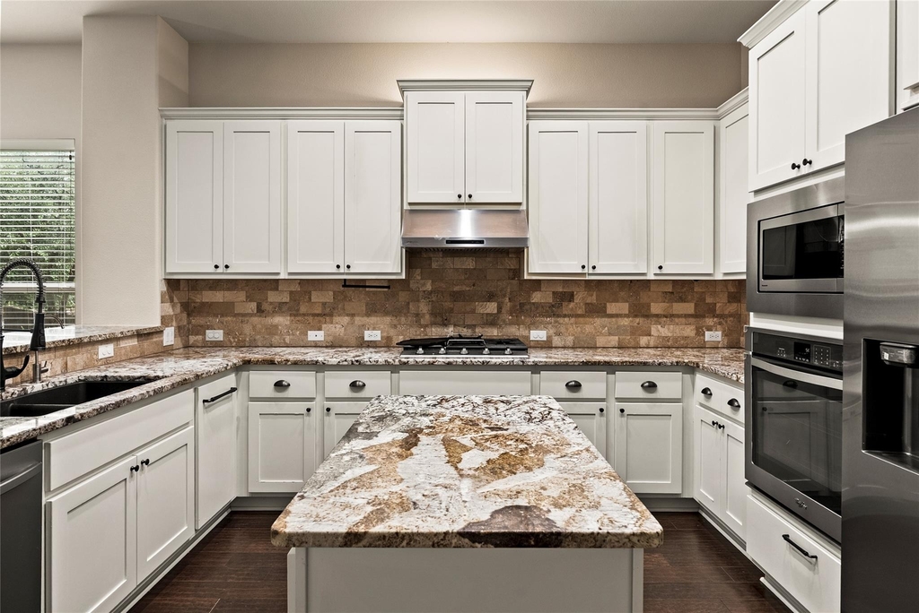 11704 Quintana Cv - Photo 16