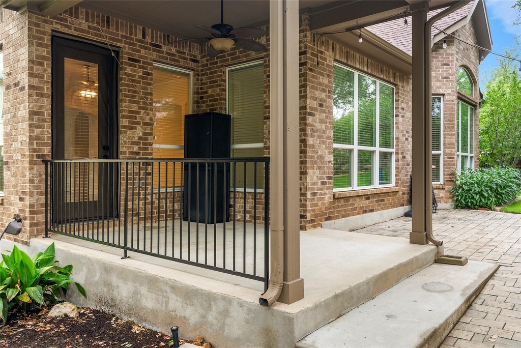 11704 Quintana Cv - Photo 32