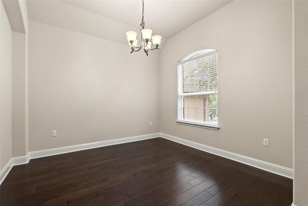 11704 Quintana Cv - Photo 11