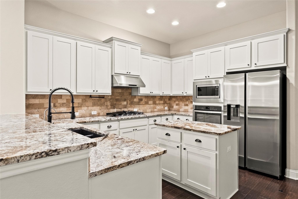 11704 Quintana Cv - Photo 1