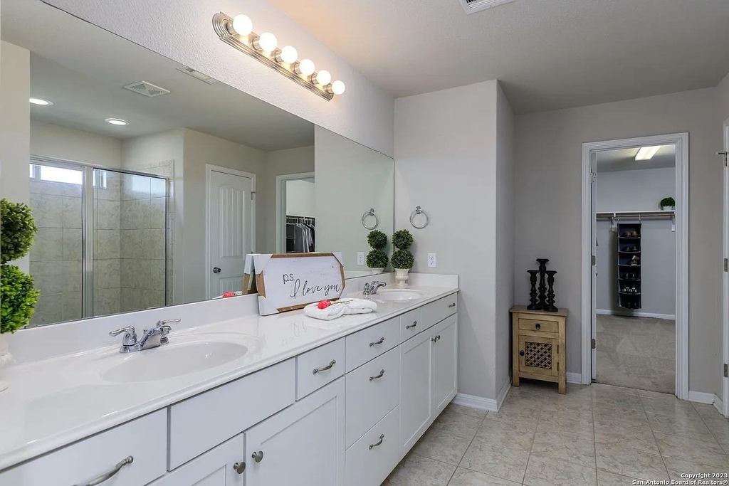 241 Silver Maple Dr - Photo 6