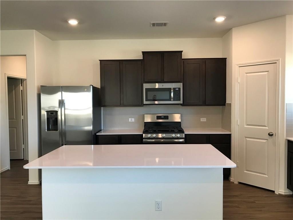 720 Mallow Rd - Photo 0