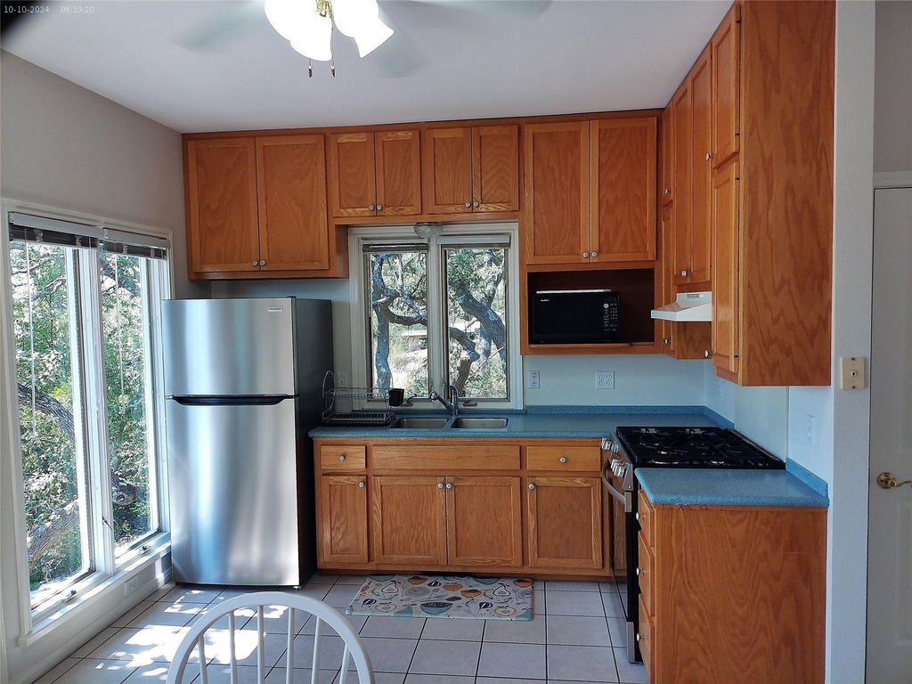 525 Northwood Hills Dr - Photo 4