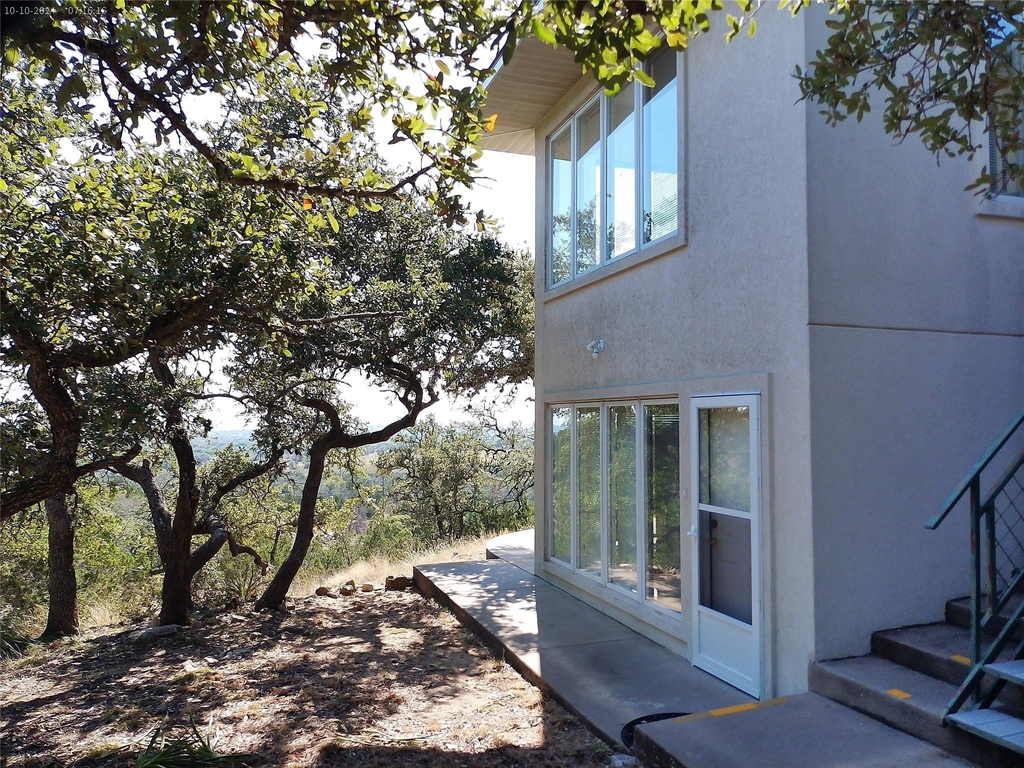 525 Northwood Hills Dr - Photo 1