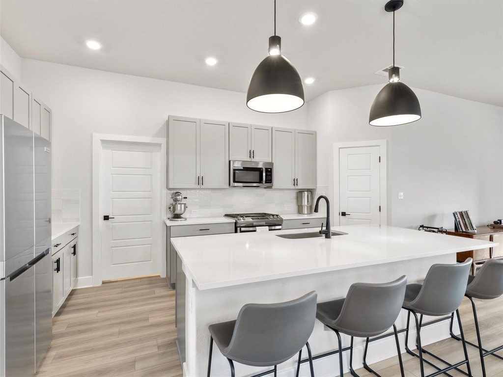 107 Breda Ave - Photo 7