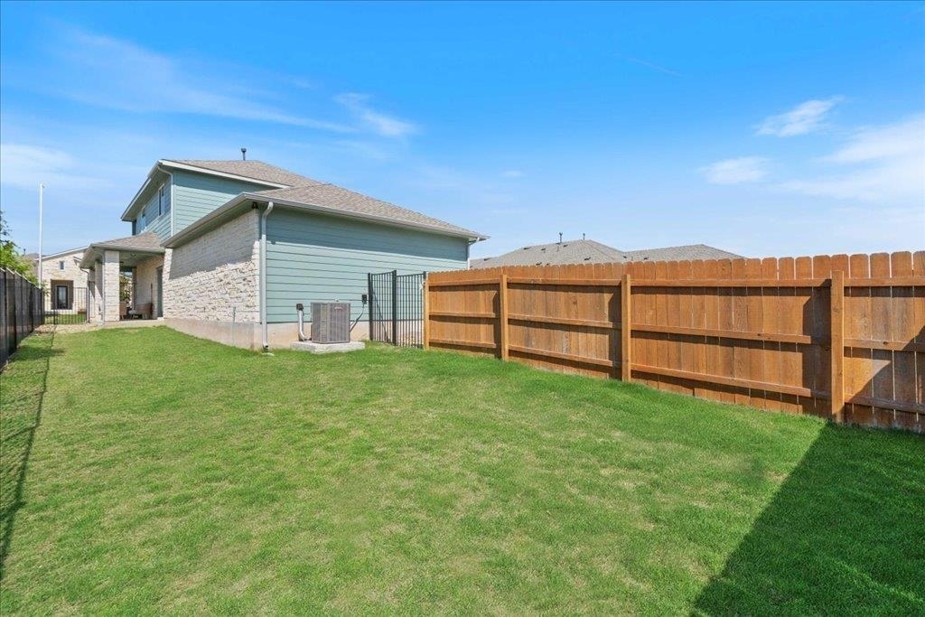 9015 Lookse Ln - Photo 32