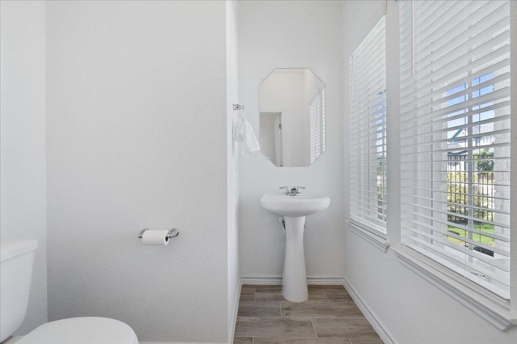 9015 Lookse Ln - Photo 28