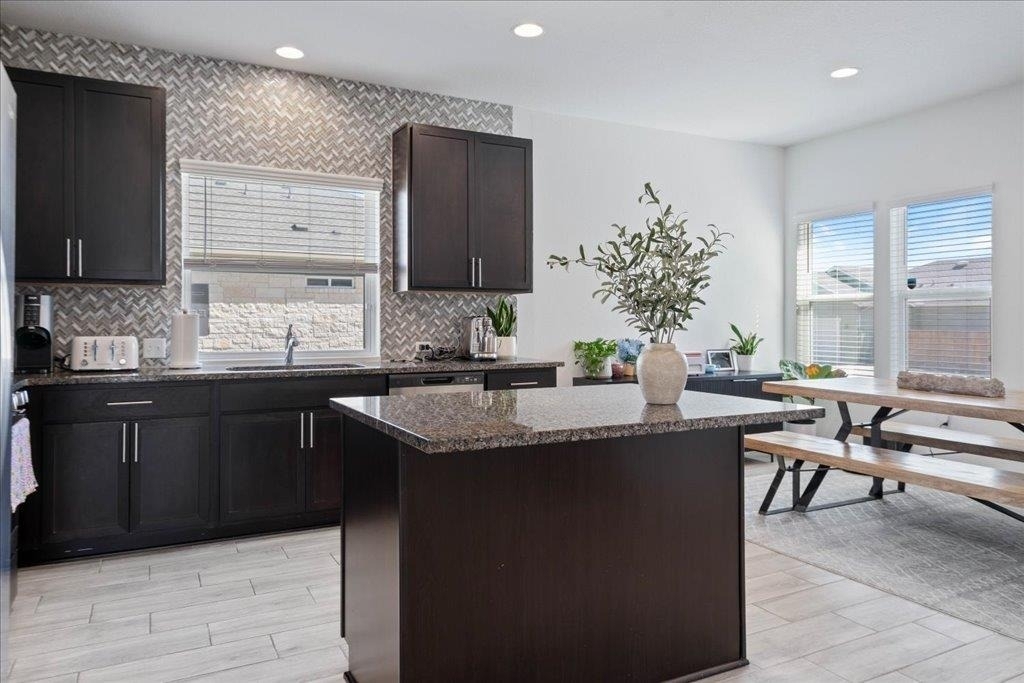 9015 Lookse Ln - Photo 9