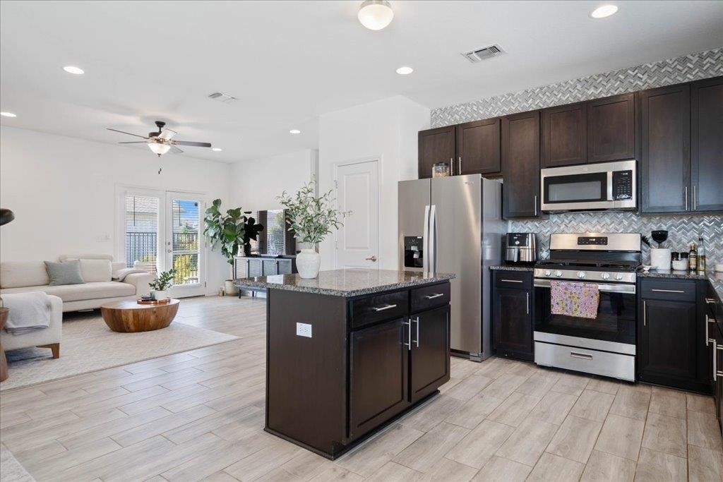 9015 Lookse Ln - Photo 2