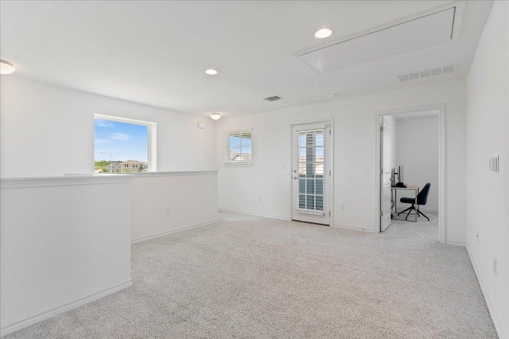 9015 Lookse Ln - Photo 34