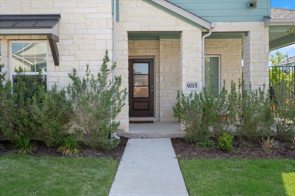 9015 Lookse Ln - Photo 13