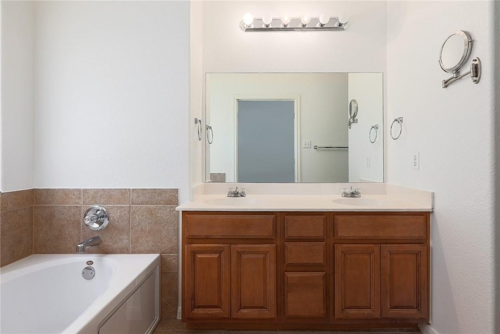 2125 Amur Dr - Photo 15
