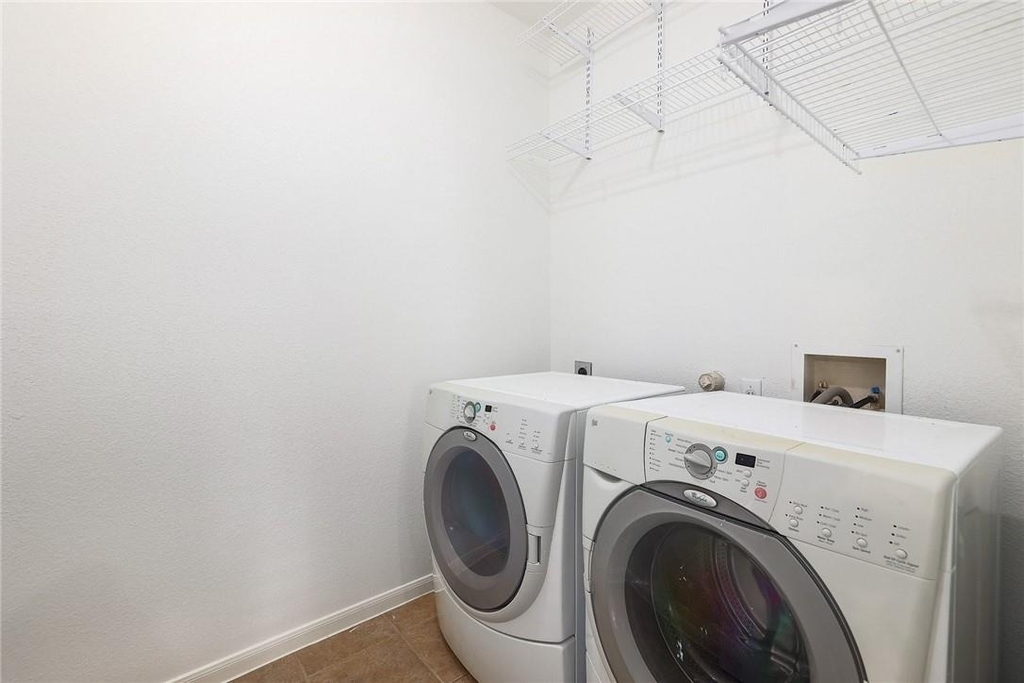 2125 Amur Dr - Photo 21