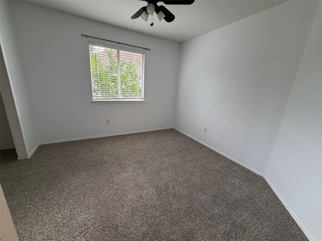 13405 Tossa Ln - Photo 16