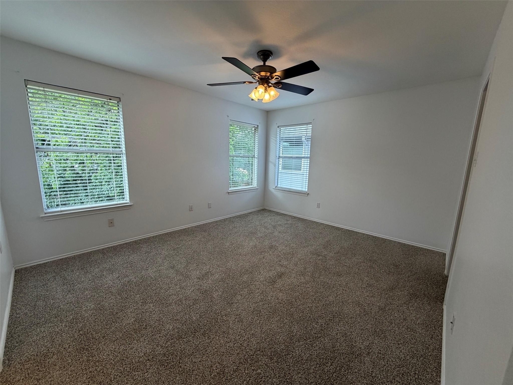 13405 Tossa Ln - Photo 12