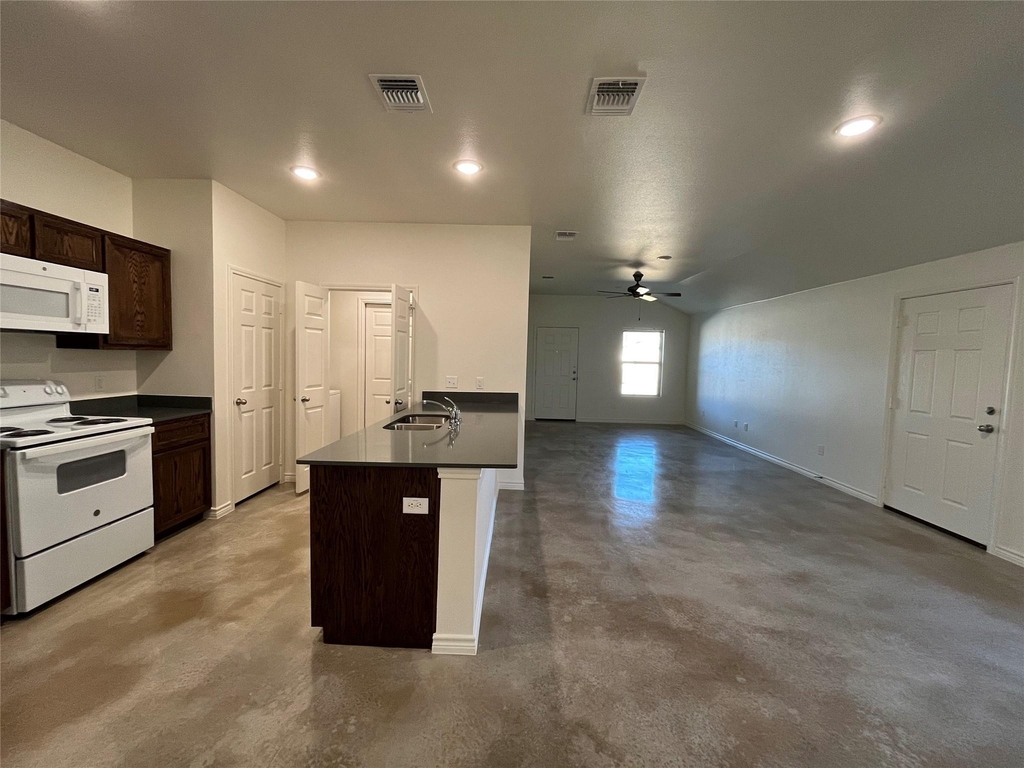 2316 Alterman Dr - Photo 6