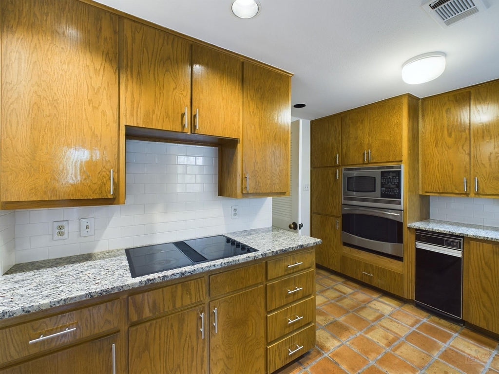 1735 Spyglass Dr - Photo 18