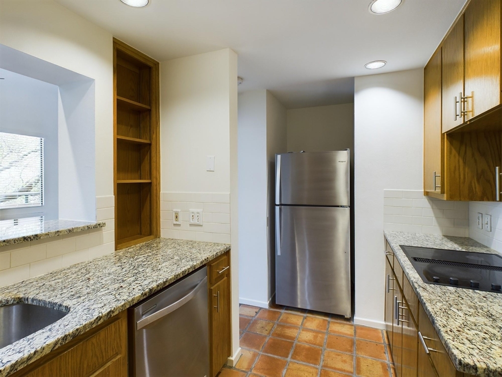 1735 Spyglass Dr - Photo 20