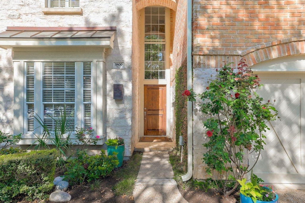 3800 Bailey Ln - Photo 3