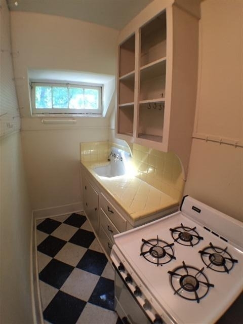 908 W 22 Nd St - Photo 4