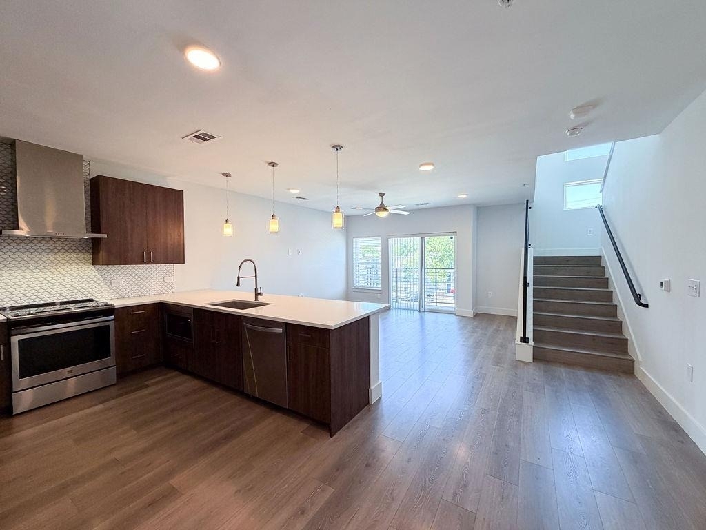 2213 Poquito St - Photo 3