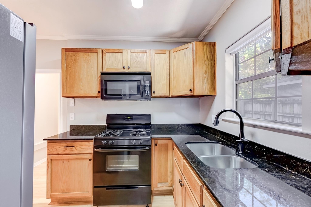 74 Julius St - Photo 10