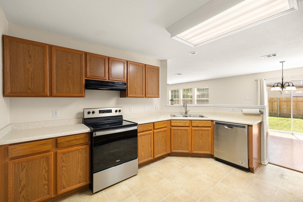 5525 Victory Gallop Dr - Photo 9
