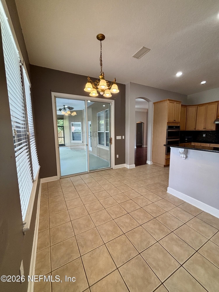 11827 Crusselle Drive - Photo 12
