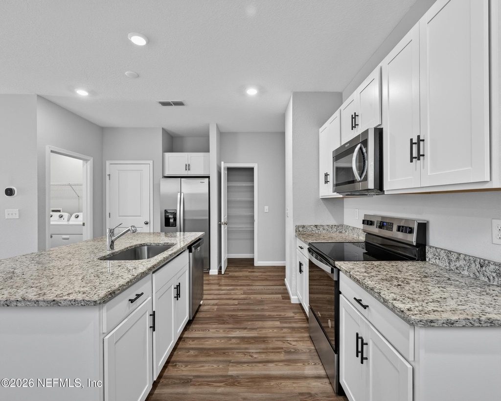 14757 Cashew Avenue - Photo 13