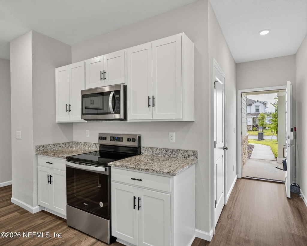 14757 Cashew Avenue - Photo 9