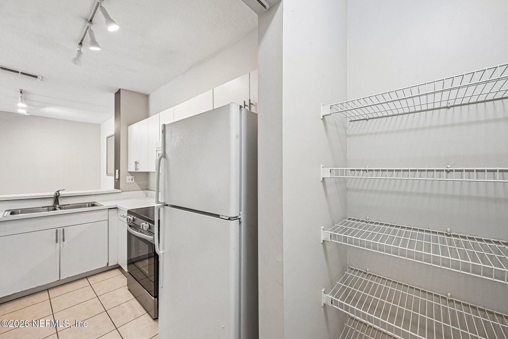 510 Florida Club Boulevard - Photo 17