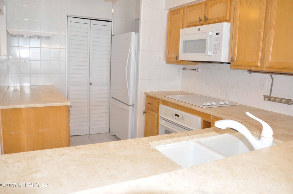 1301 S 1st Street - Photo 5