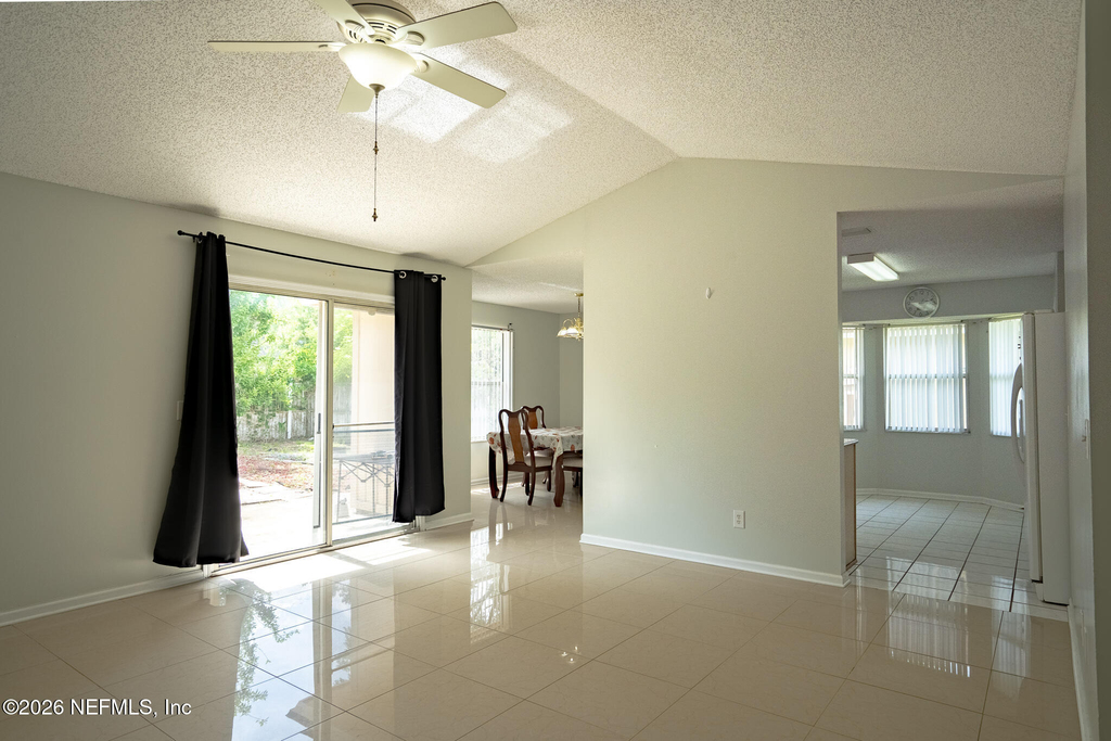 2441 University Boulevard S - Photo 13