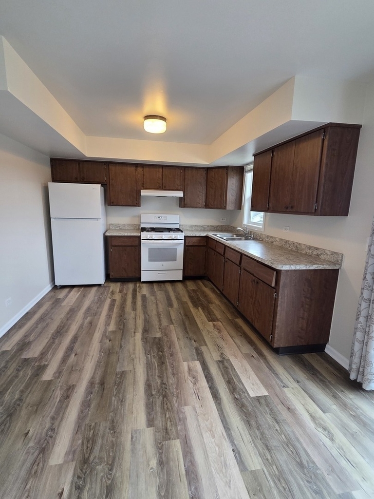608 N Washington Avenue - Photo 2
