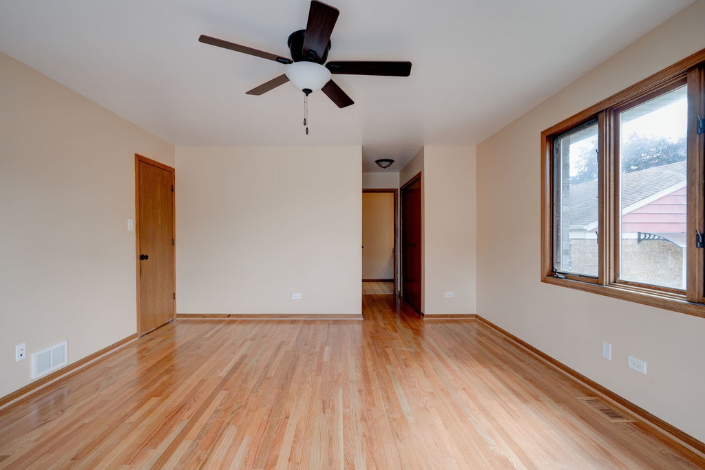 2524 Grove Street - Photo 9