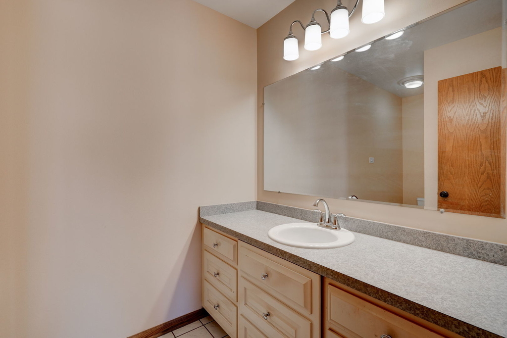2524 Grove Street - Photo 15