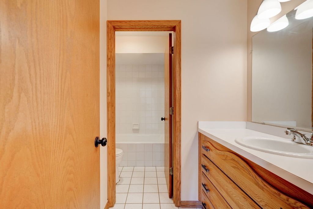 2524 Grove Street - Photo 13