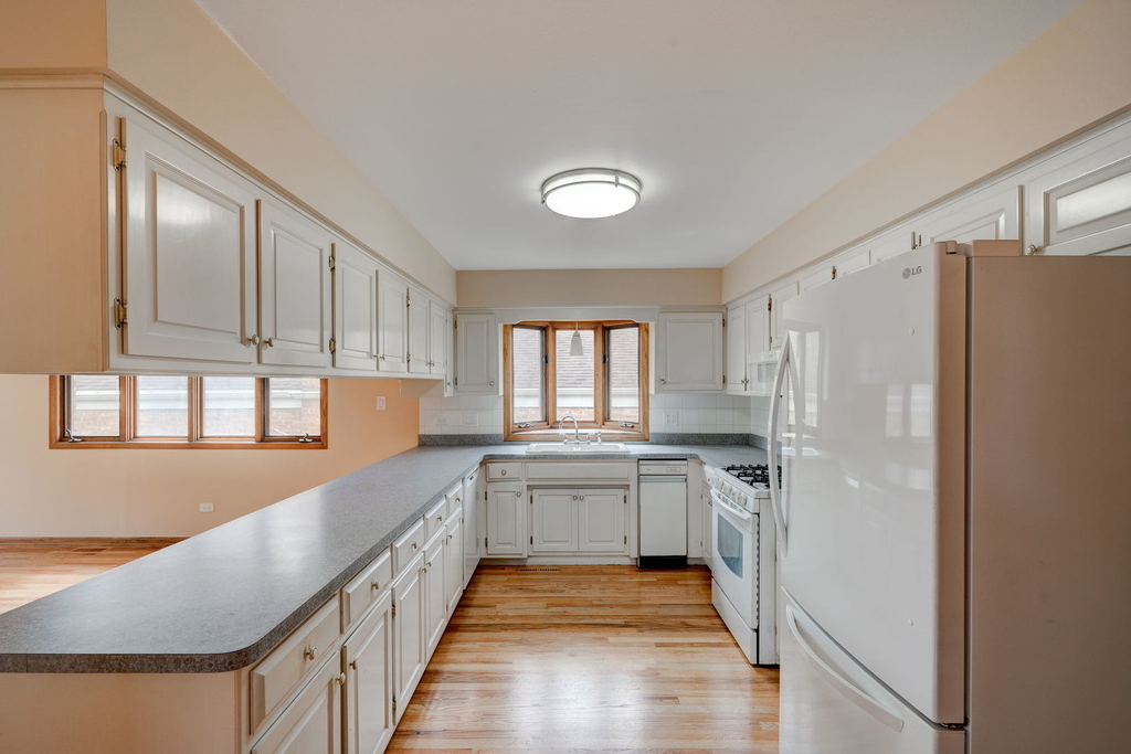 2524 Grove Street - Photo 6