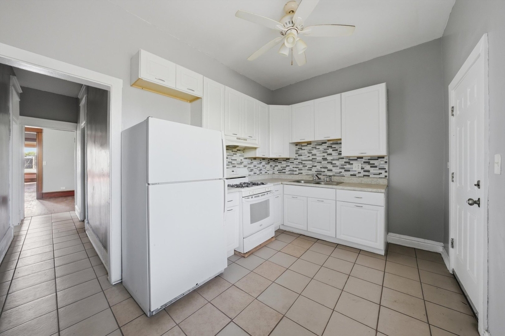 7056 S Parnell Avenue - Photo 6