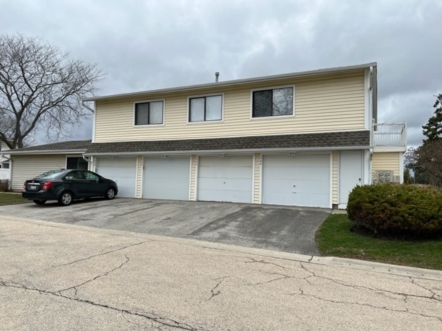 740 Edgelake Point - Photo 0