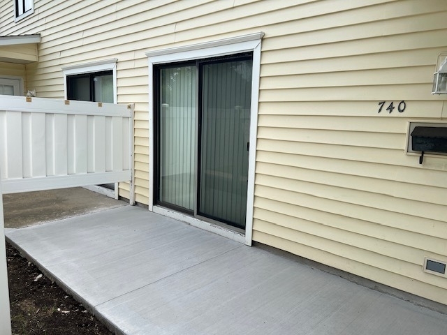 740 Edgelake Point - Photo 3