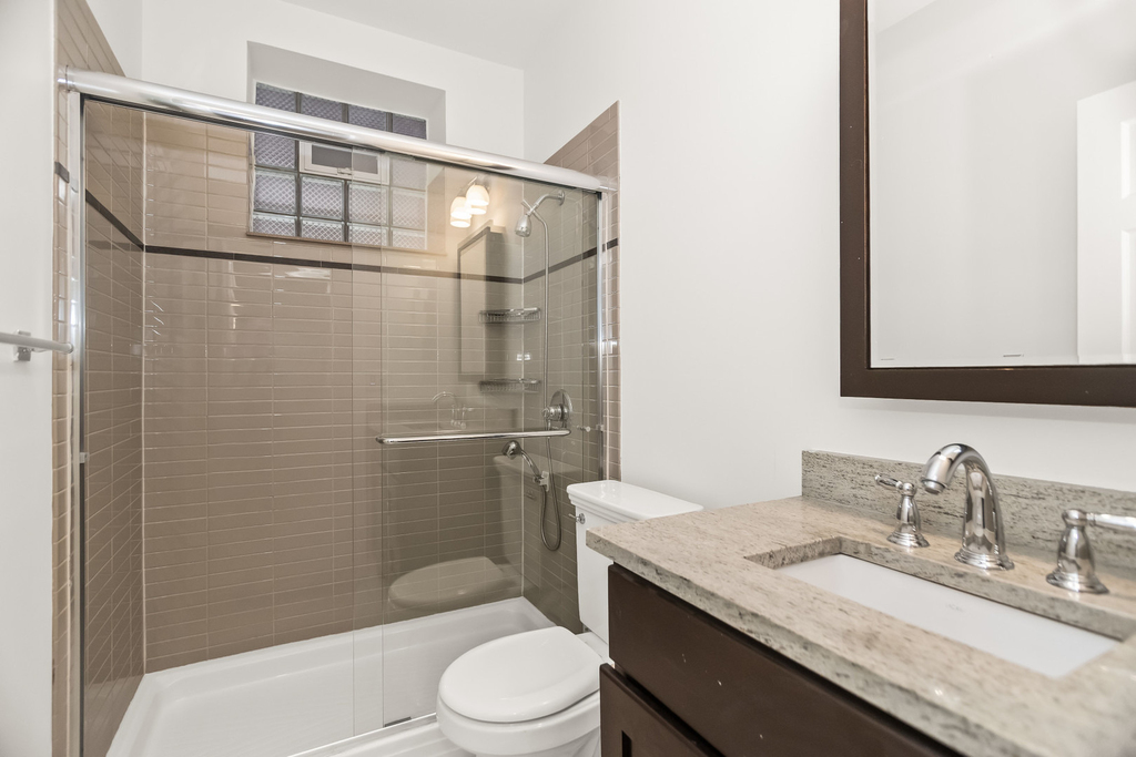 3928 N Greenview Avenue - Photo 21