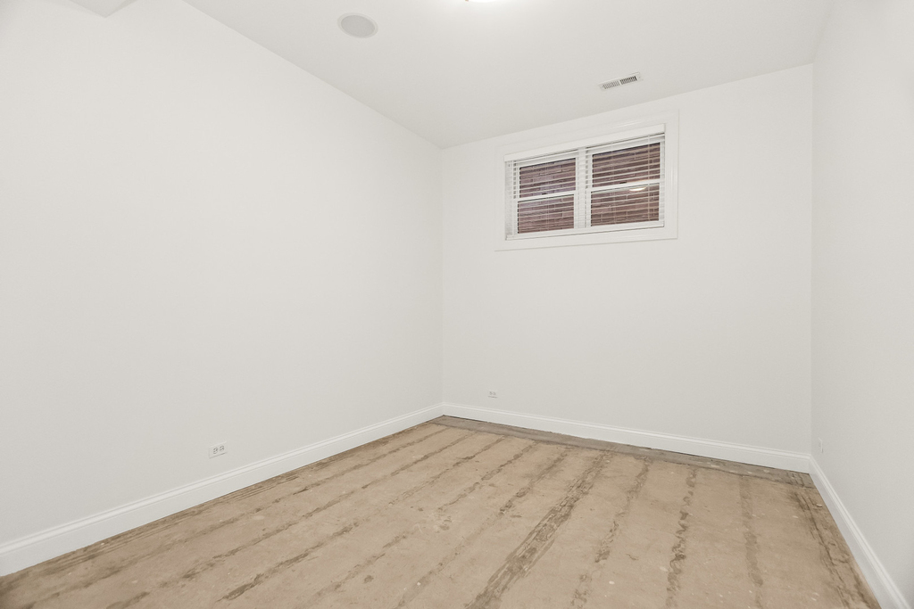 3928 N Greenview Avenue - Photo 20
