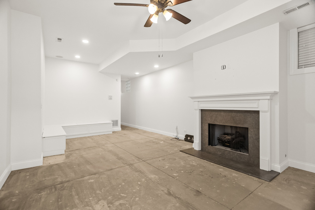 3928 N Greenview Avenue - Photo 17