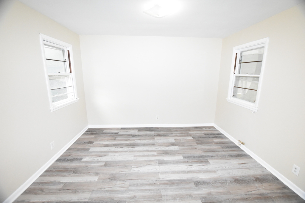 451 Marion Avenue - Photo 10