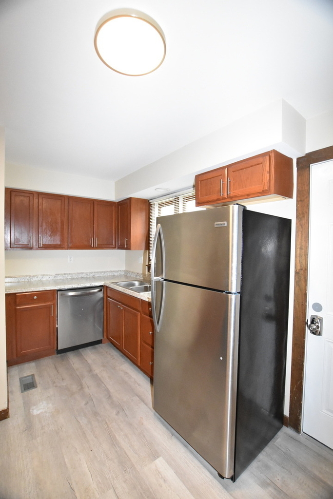 451 Marion Avenue - Photo 17